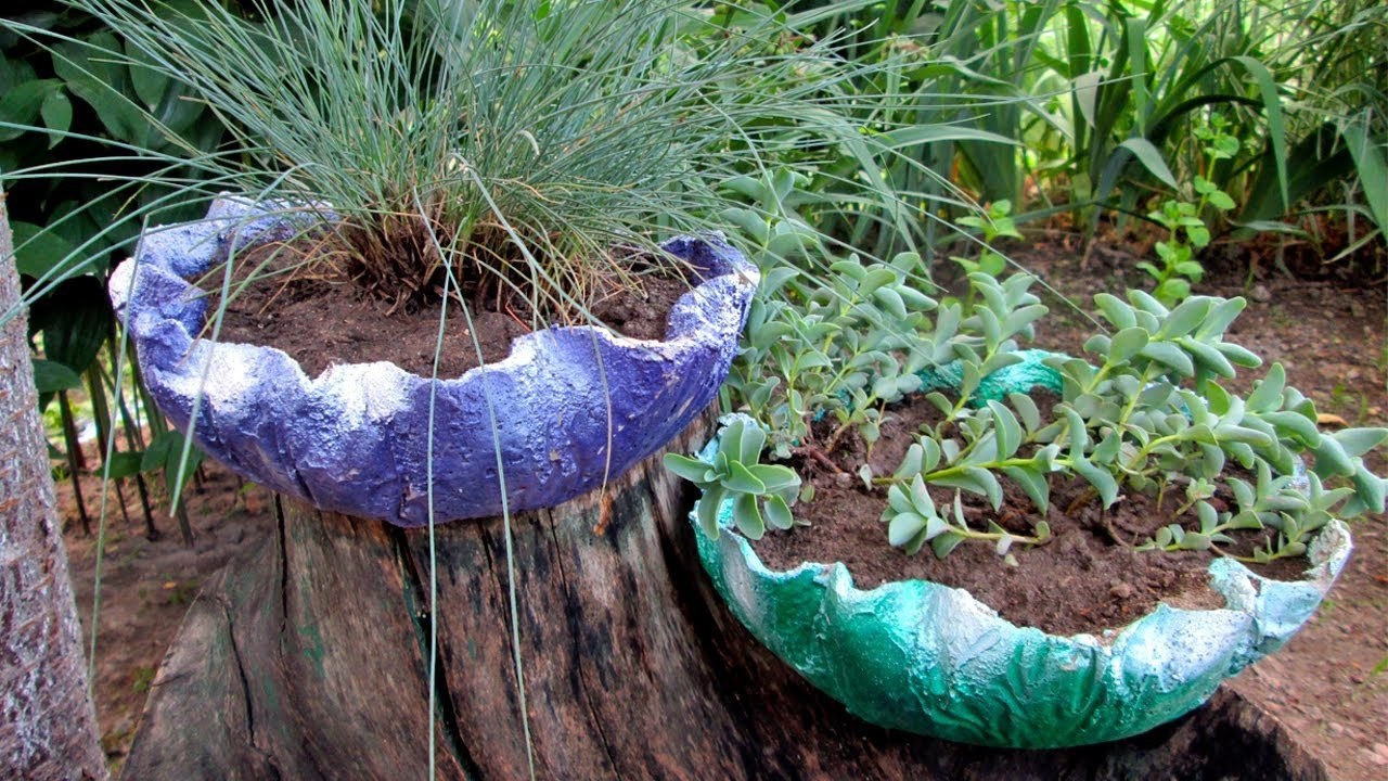 Два цветочных горшка