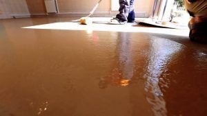 стеклянный пол