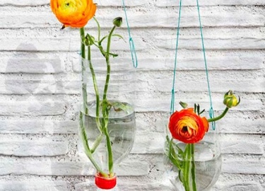 Как сделать вазу из пластиковых бутылок своими руками, 9 пошаговых мастер-классов с фото примерами, идеи поделок, ори...