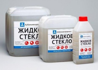 Чтобы защитить строительные конструкции от губительного воздействия влаги, используют целый ряд материалов. Огромным спросом пользуется жидкое стек...