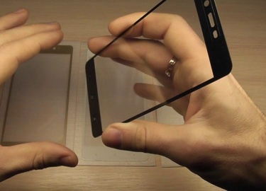 Замена стекла Xiaomi возможна в сервисном центре либо своими силами. Она делается при повреждении экрана, трещинах, неработающем сенсоре.