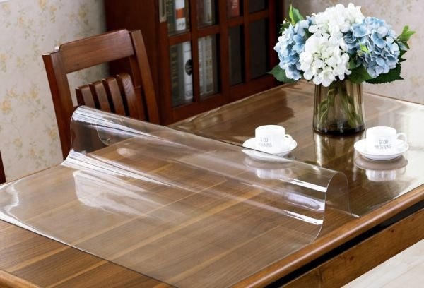 Прозрачная скатерть из ПВХ