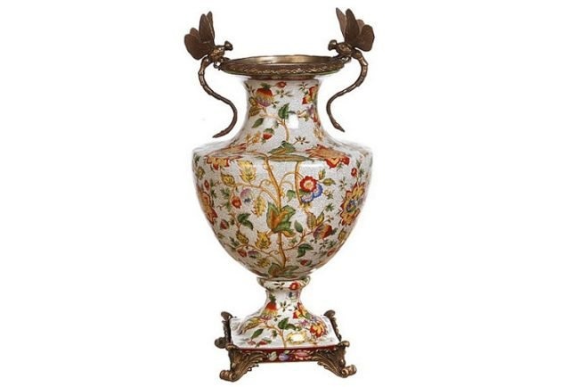 Фарфоровые вазы