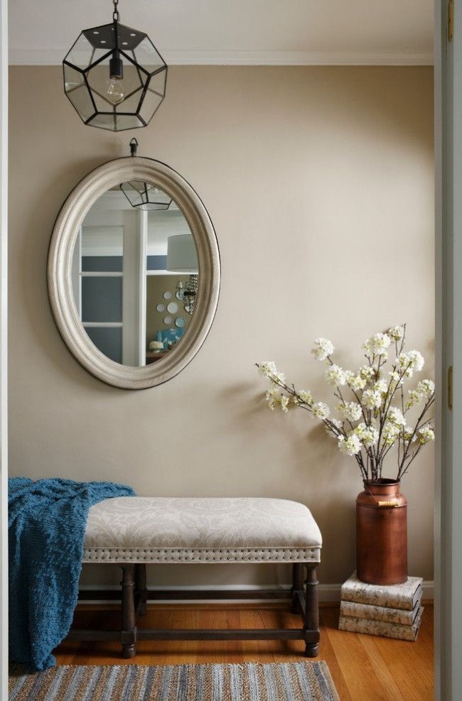 Даже простая старая банка, окрашенная подходящей краской, подойдет для стильного декора интерьера